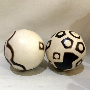 Pair VTG Peruvian Hand Made Folk Art Chulucana Decorative Pottery Carpet Balls